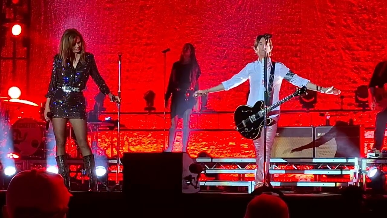 Roxette - Listen to Your Heart - Mt Cotton 16/03/2025