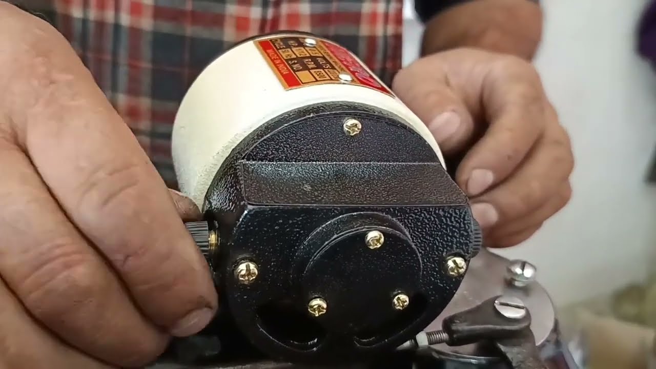 Singer Sewing Machine Motor and Belt replacement #repairing #sewingmachine #singer #pooja 