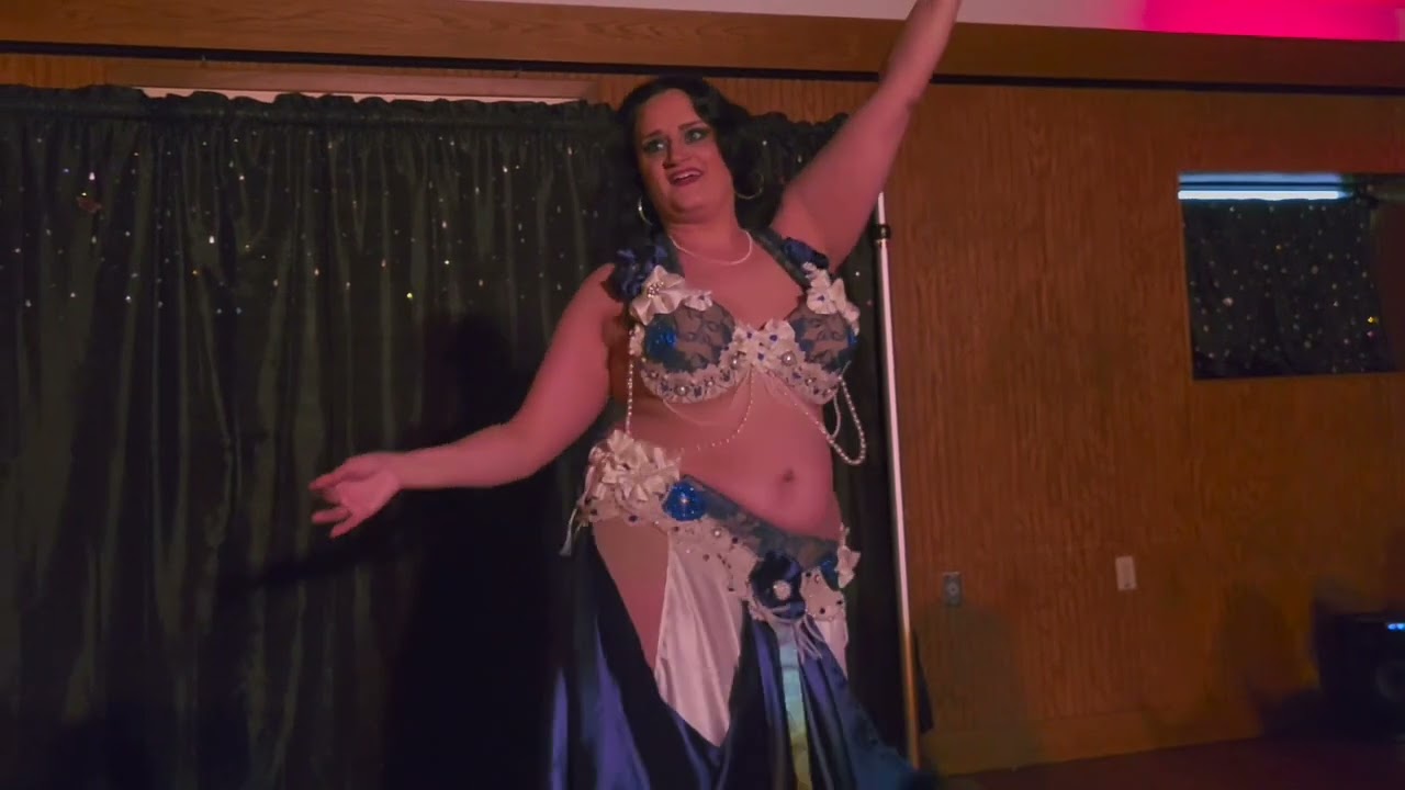 Lavinia dances at the Springtime Cairo Cabaret 2023
