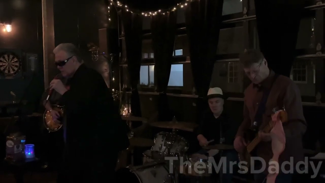 Big Daddy Al Lamberson performing “Stormy Monday” with the Tom Craig Band✌️♥️🎶😎