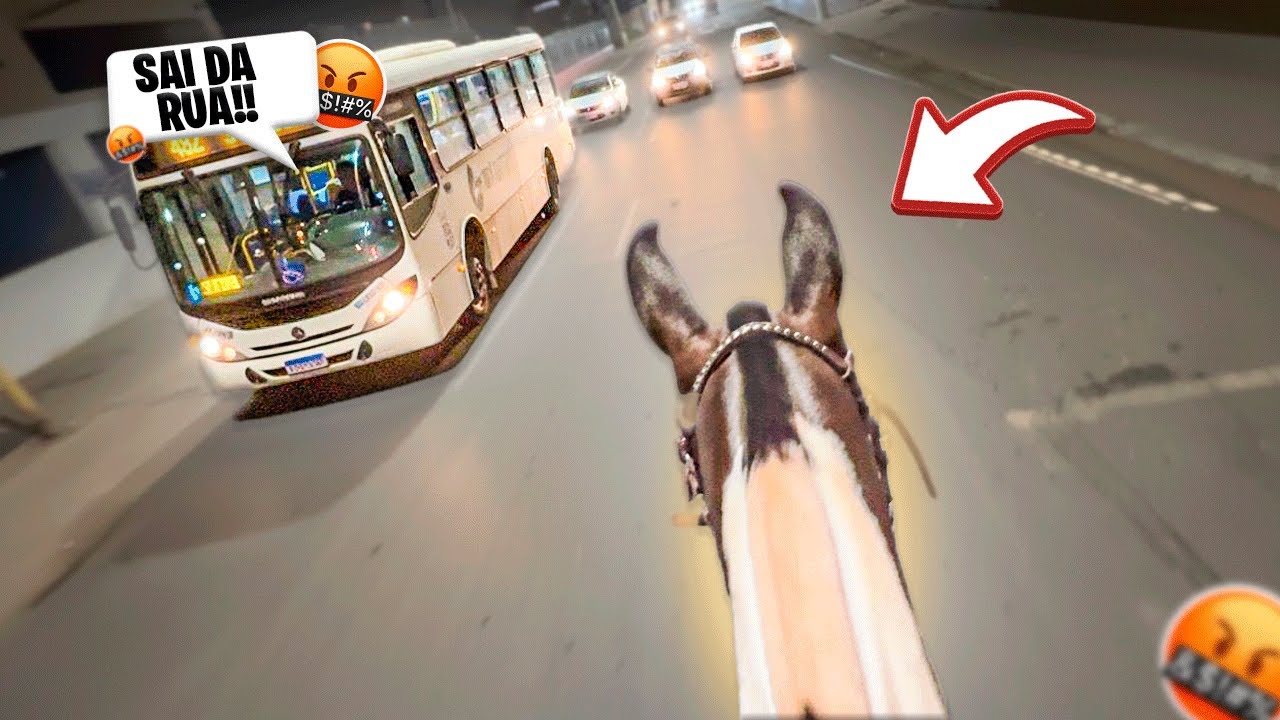 PRIMEIRA CAVALGADA na CIDADE COM MINHA POTRA !