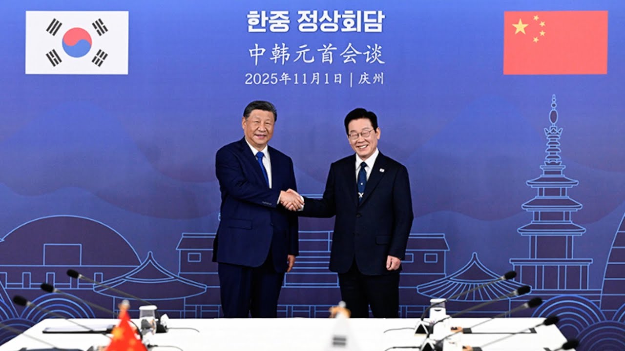 Chinese President Xi Jinping holds talks with ROK President Lee Jae-myung