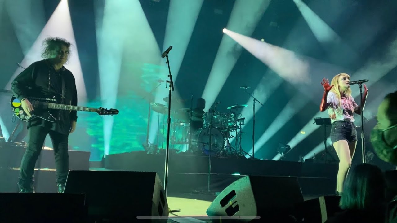 Chvrches and Robert Smith (live) - How Not To Drown - o2 Academy Brixton 16 March 2022