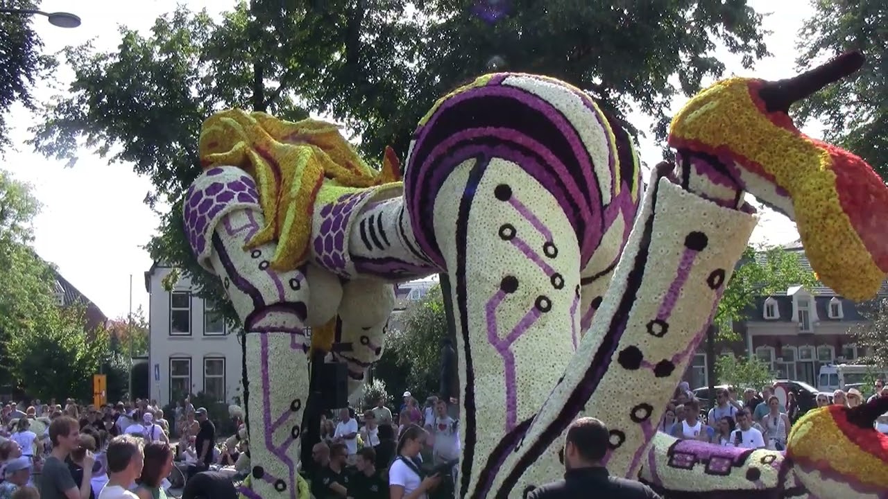 69e Bloemencorso Valkenswaard 10.09.2023 Deel 01/04