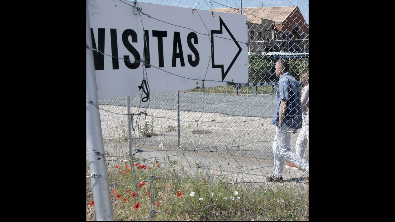Reportajes A vivir | Una condena invisible: el estigma de tener a un familiar en prisión