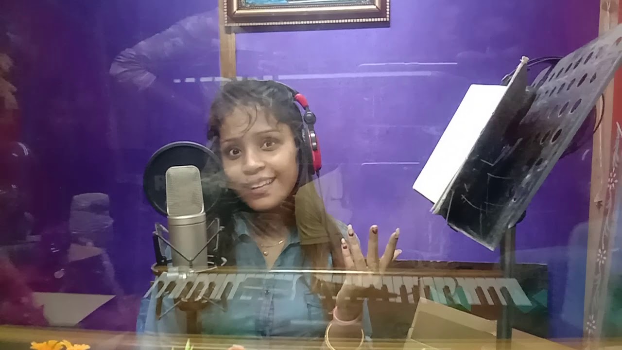 Amrita Dixit || New year Song || Live Recording || Khushifilms Patna