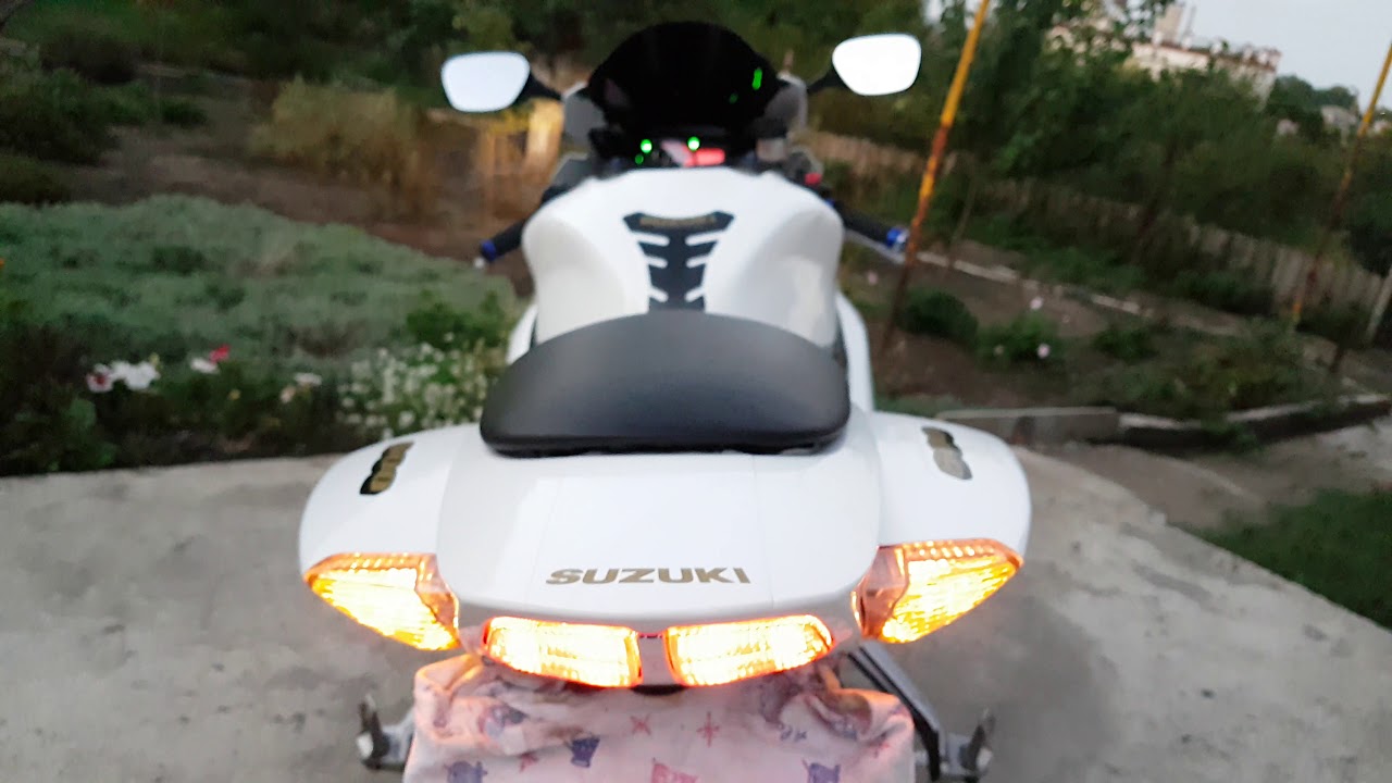 Краткий обзор Suzuki GSX R600 K7