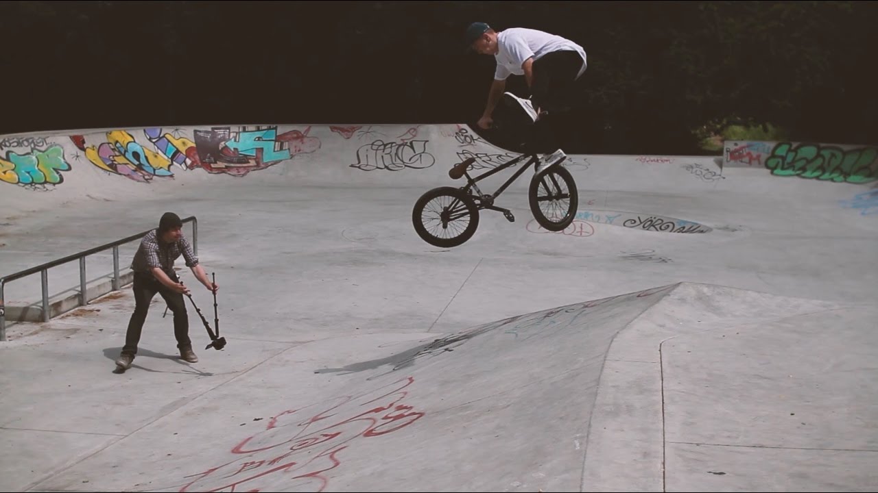 Felix Prangenberg 💯BMX Skatepark Session / EDIT + RAW