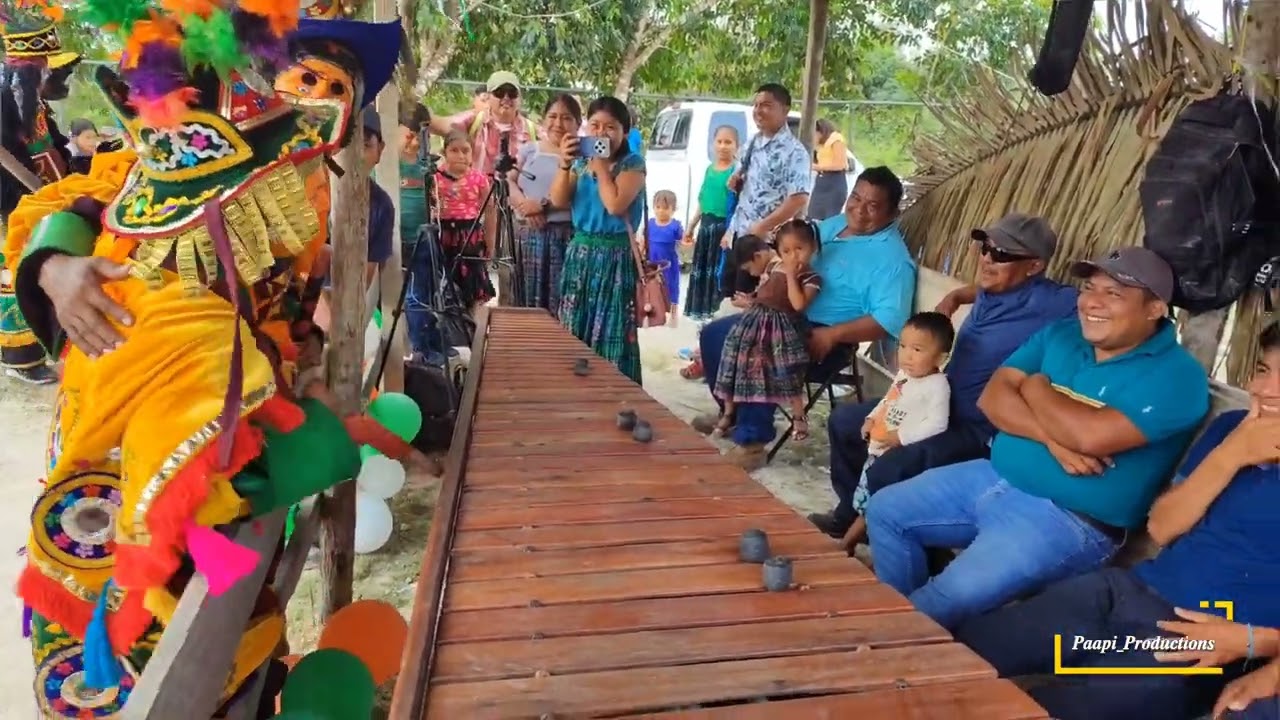 El Viejo buscando medicina: Baile de Venado