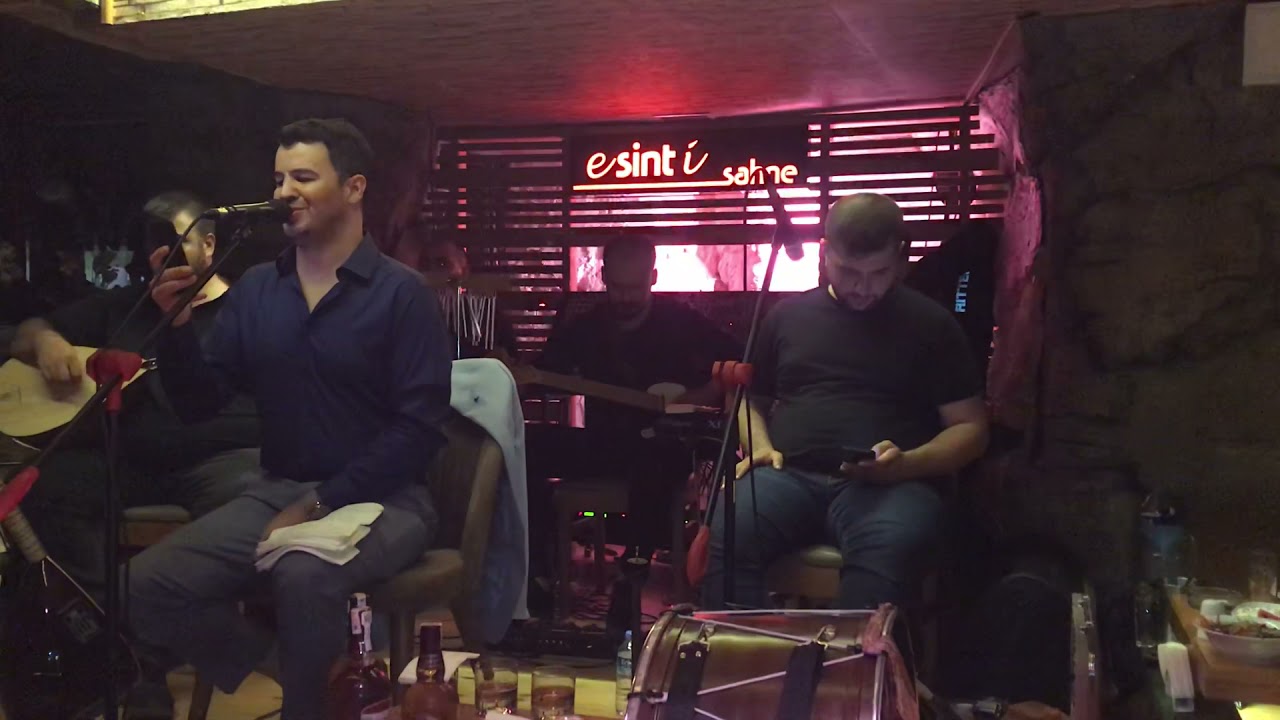 KENAN COŞKUN - NİYE BÖYLE DARGIN BAKARSIN