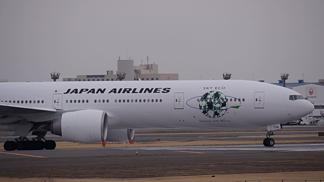 JAL Boeing 777-300ER JA734J Takeoff from NRT 16R