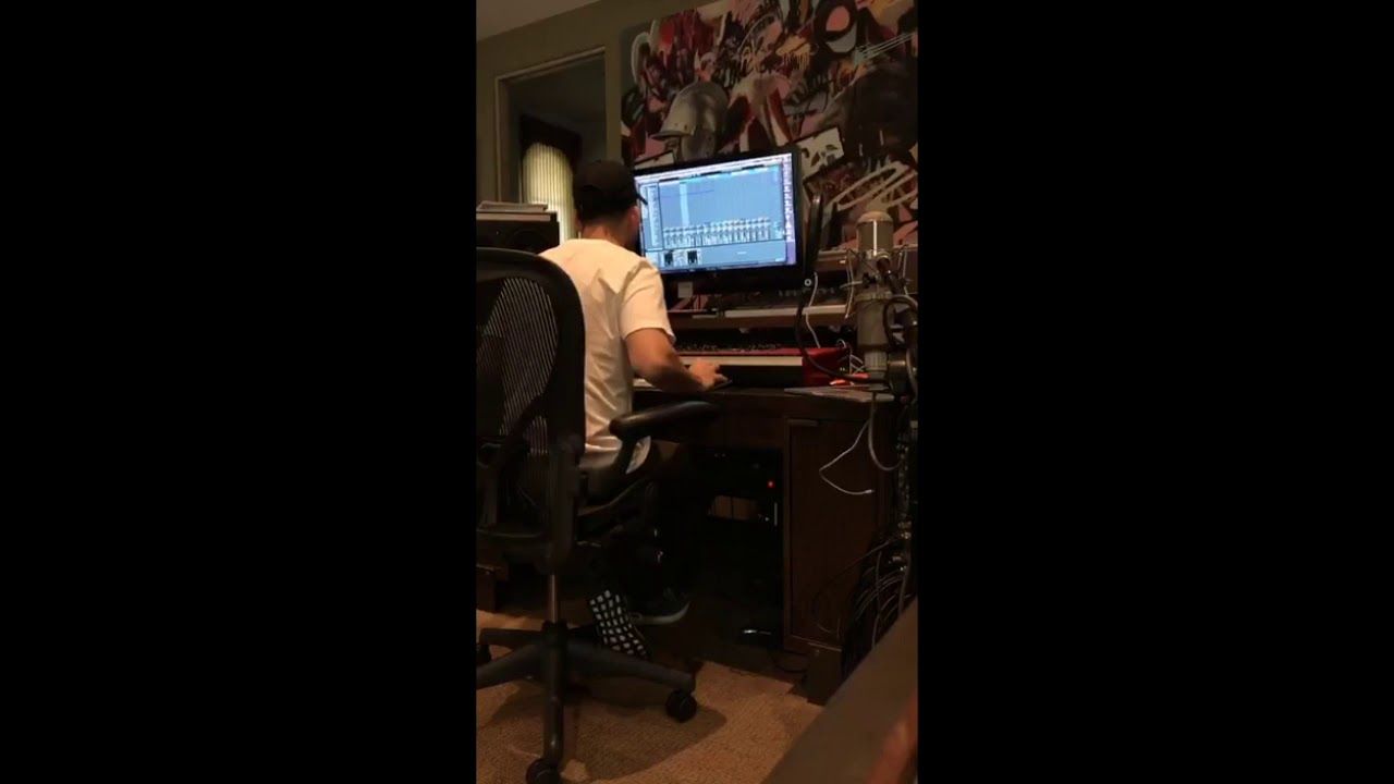 Live do Mike Shinoda no instagram [Looking For an Answer] - 19/12/2017
