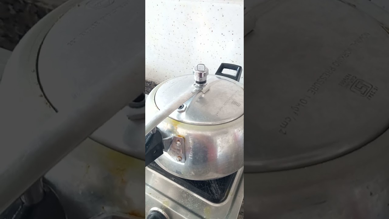 Pressure cooker whistling sound compilation | Hawkins and Nirlon pressure cooker whistling sound