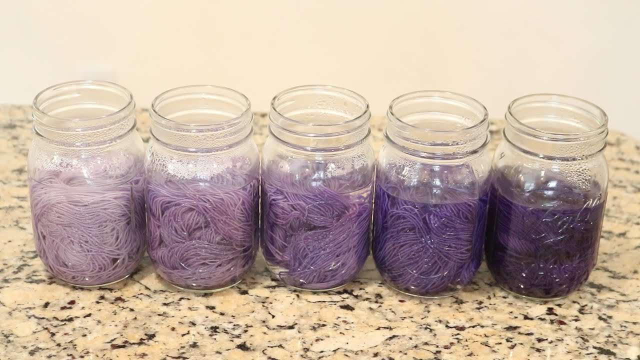 Dyepot Weekly #124 - The Math of Yarn Dyeing; Food Coloring Edition (Wilton's Violet Icing Color)