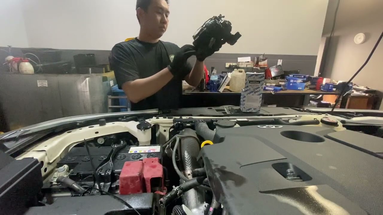 2023 Toyota hilux Fuel filter Replacement