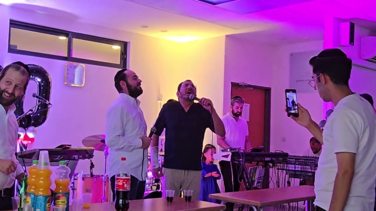 יובל טייב בביצוע מרגש ונדיר לשיר 'אחינו כל בית ישראל' | ביום ההולדת של חיים אלחנן עידן בגיל 20