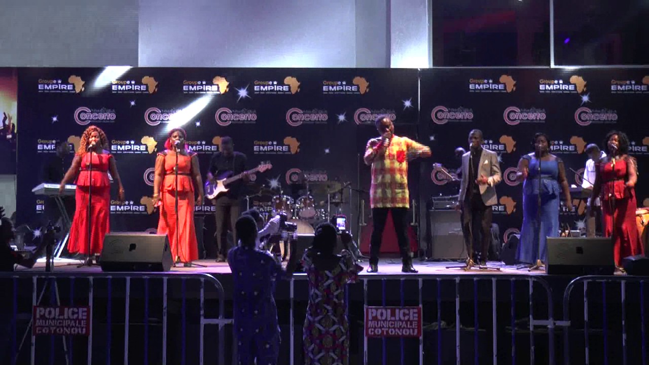 GUY CHRIST ISRAEL & SHILO SINGERS BENIN - La vie dans le sang de Jésus