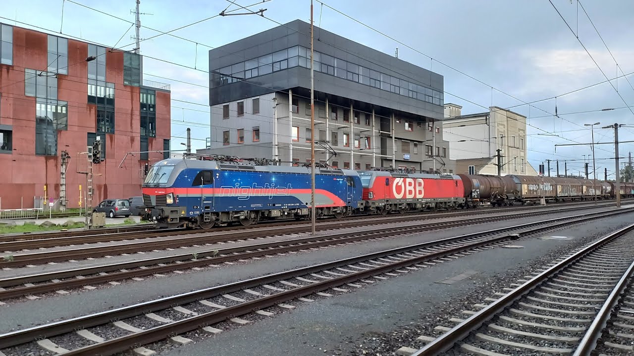 Nightjet Vectron und &Ouml;BB Vectron mit gemischten G&uuml;terzug