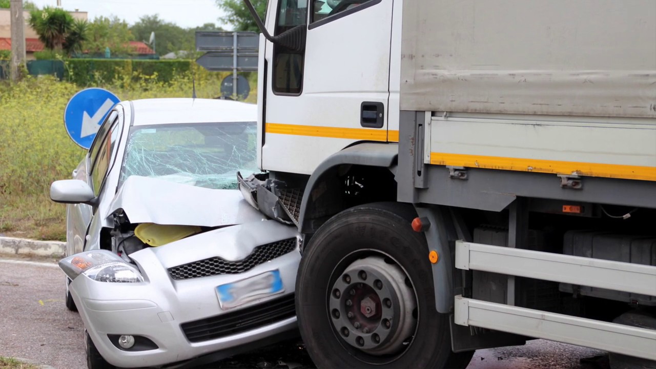Do I Need a Lawyer after a Truck Accident in Maryland and Virginia?
