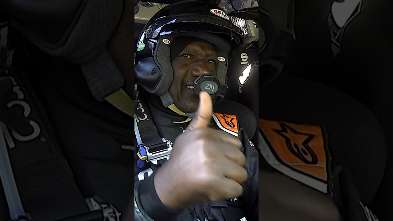 Kenyan President goes in a rally car
