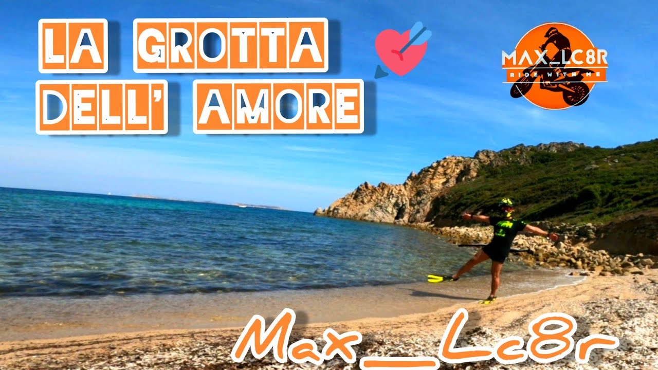 Sardegna in moto: La Grotta dell' Amore, Cala Sambuco, Santa Teresa di Gallura, Sardegna. 🌞🌊