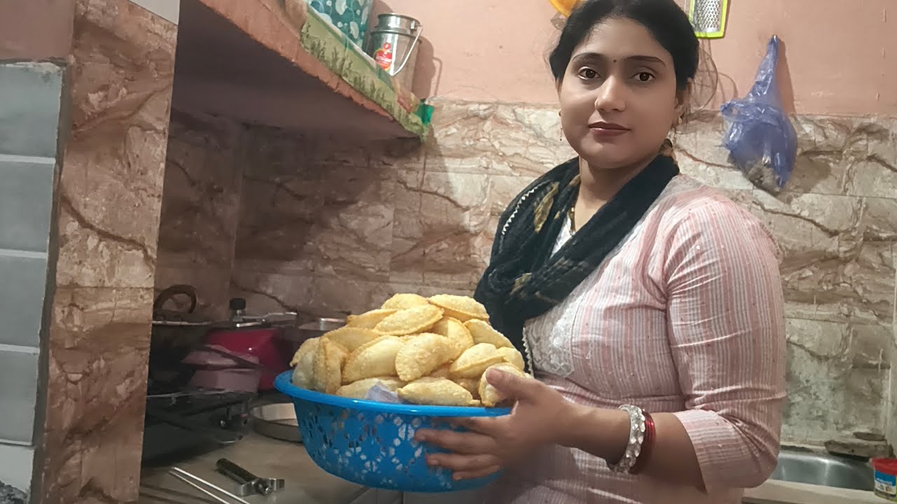 Judiye mere live me aur apne subscribe badawaiye, watch time kase pura karna hai mai tarika bataungi