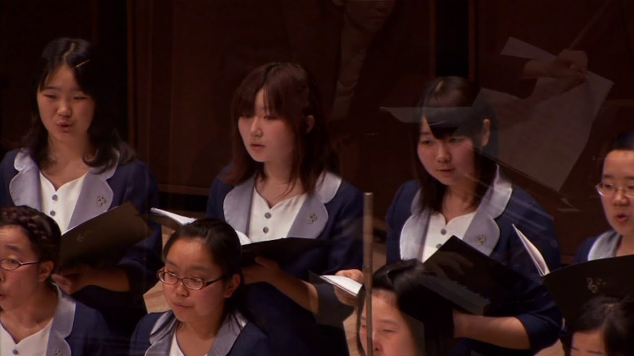 上田真樹：女声合唱とピアノのための組曲　夢の意味（初演）