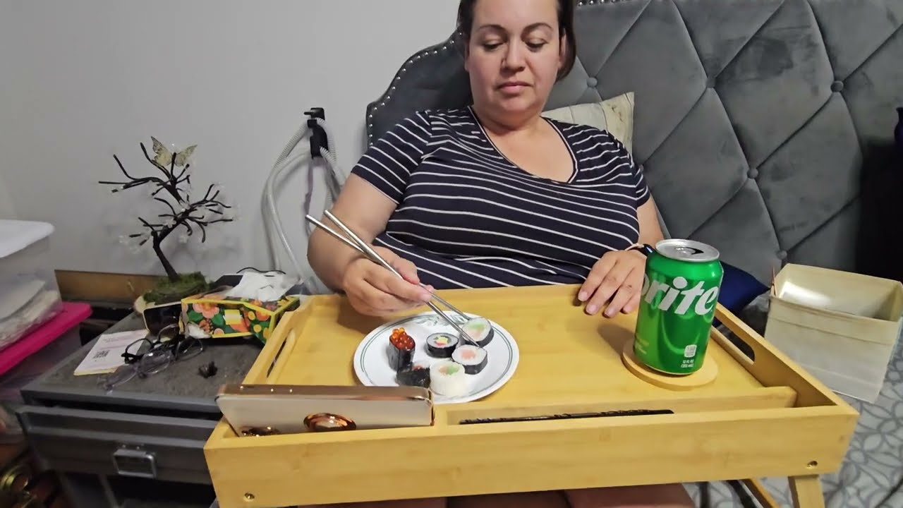 Bed Tray Table with Foldable Legs