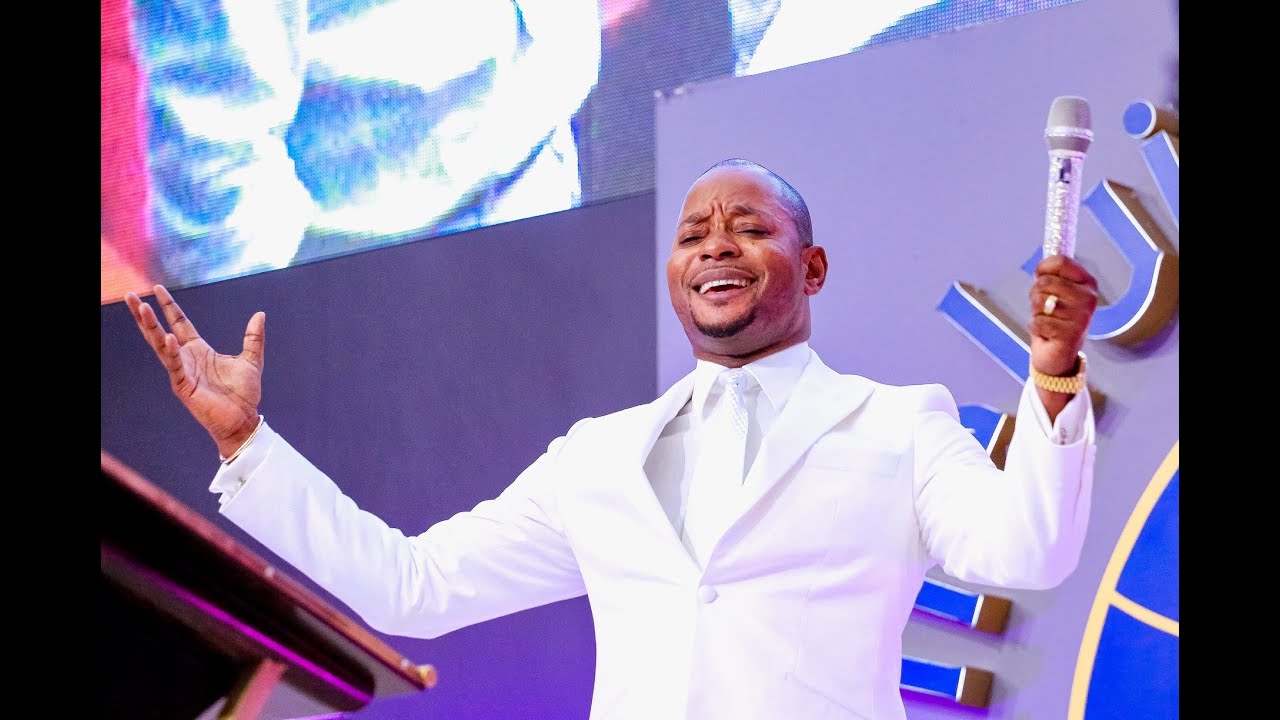 Year of Great Grace | Pastor Alph Lukau | Tuesday 31 December 2019 | Crossover Service | AMI LIVE