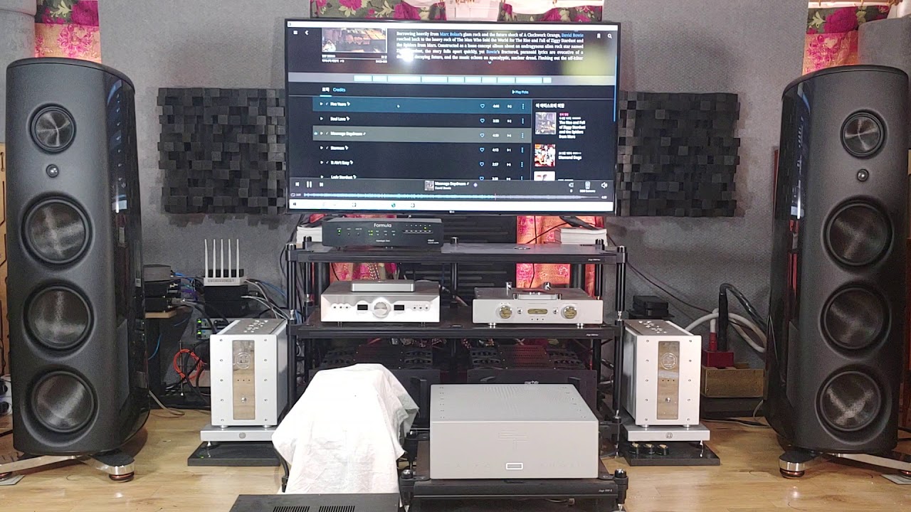 Magico M6 & Aqua Formula xHD rev 2 - David Bowie