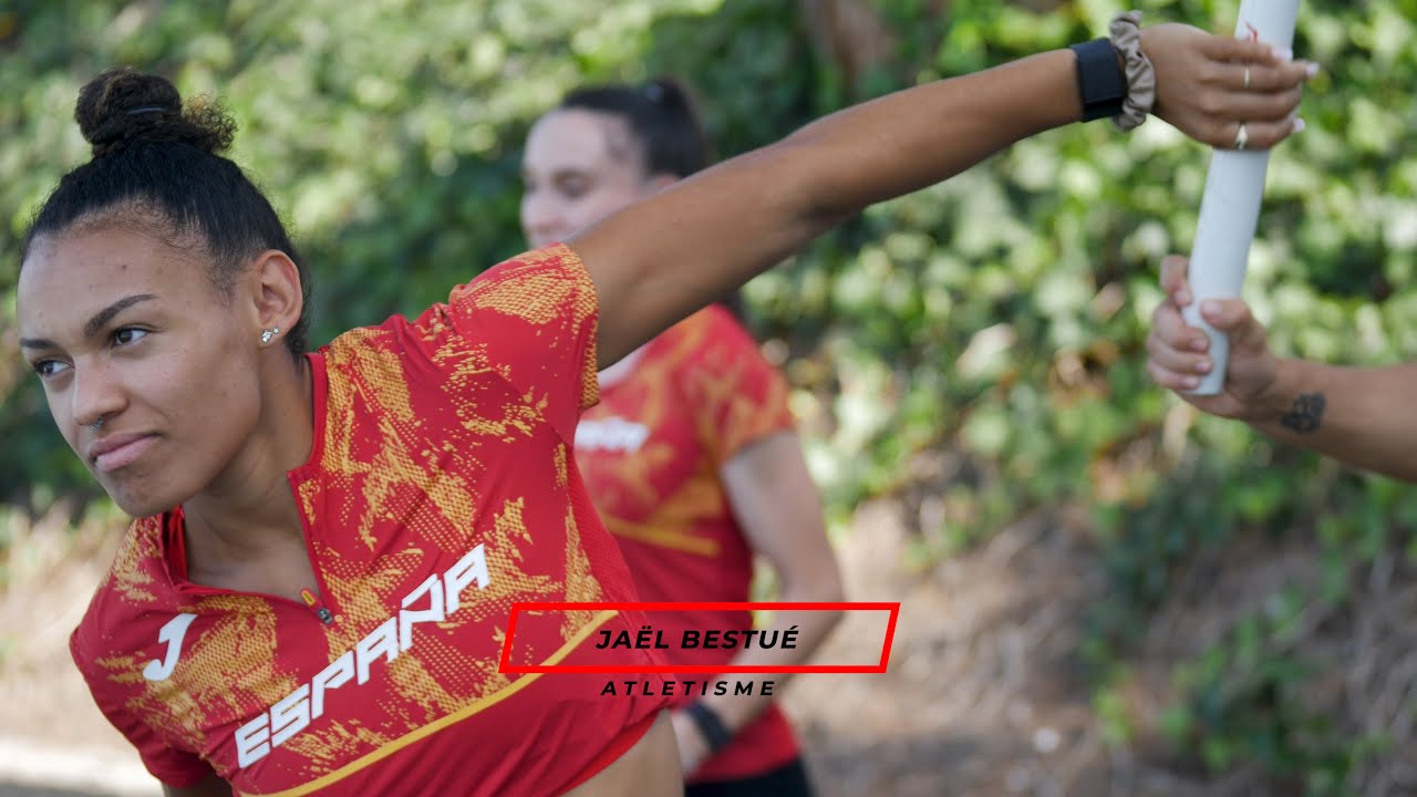 JAËL-SAKURA BESTUÉ