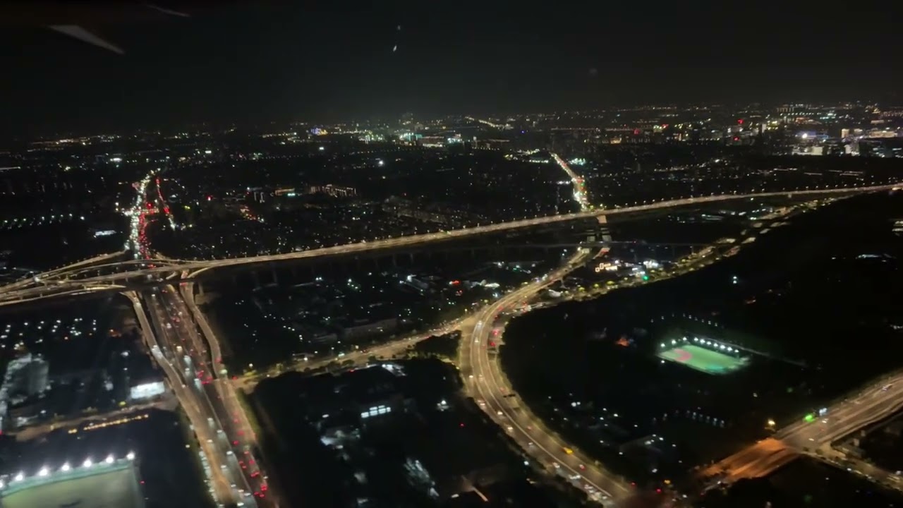 20250514-中國上海虹橋機場起飛夜景