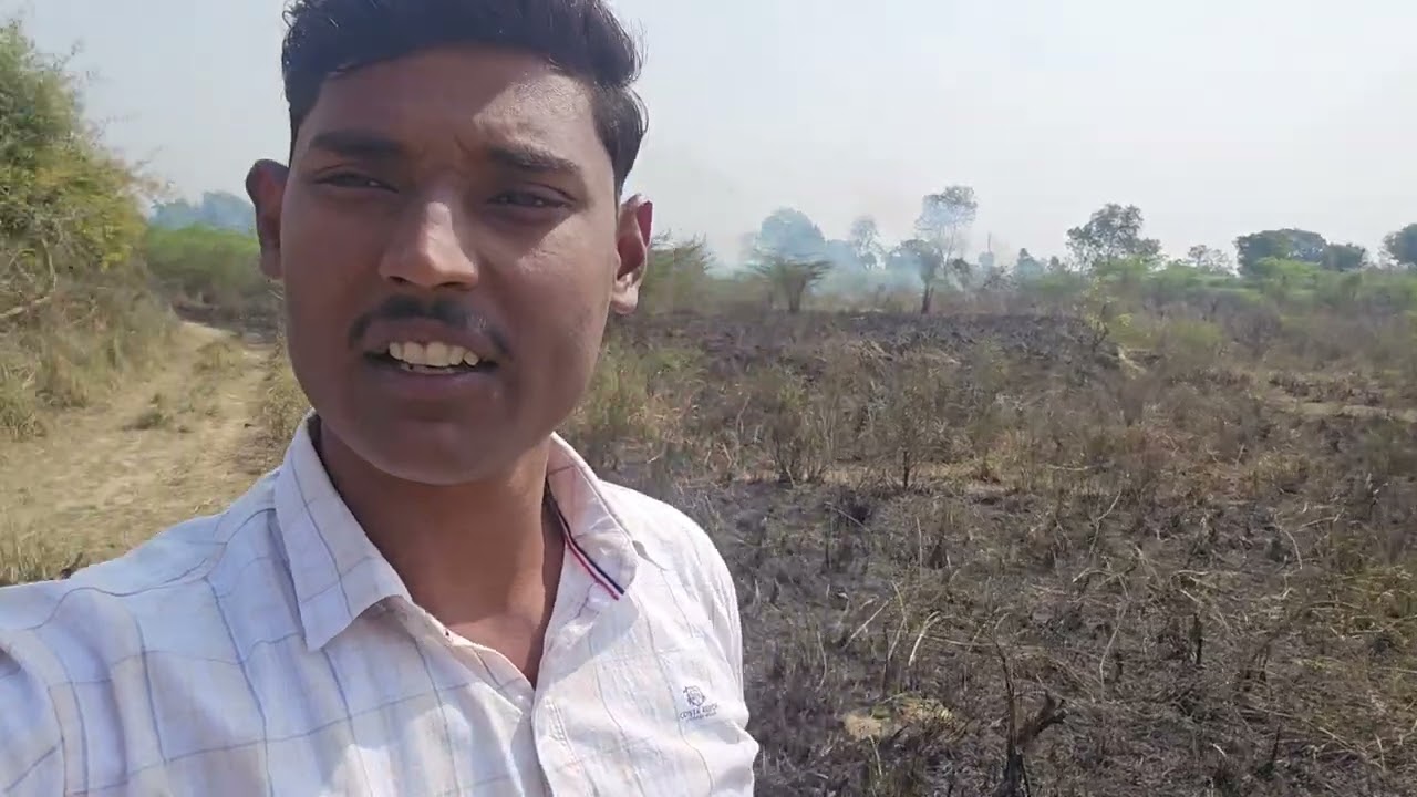 खेतों में लगी आग देखने गए तो हुआ बवाल