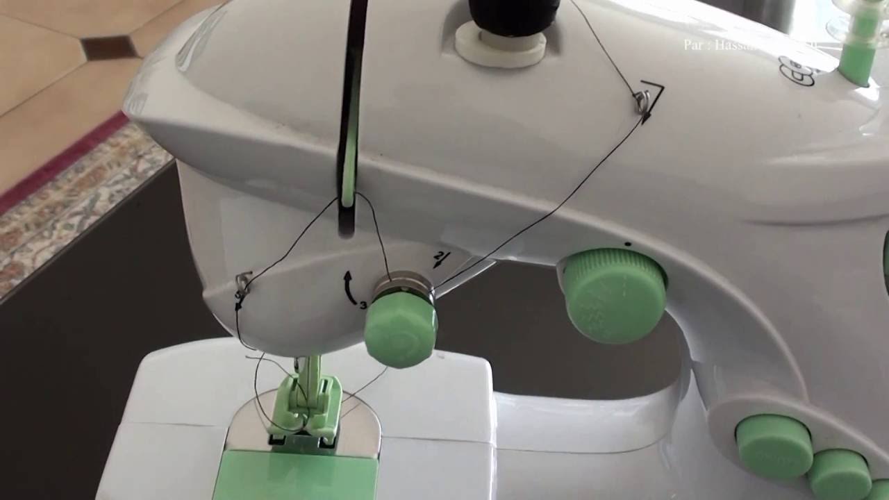 coudre avec la plus petite machine a coudre