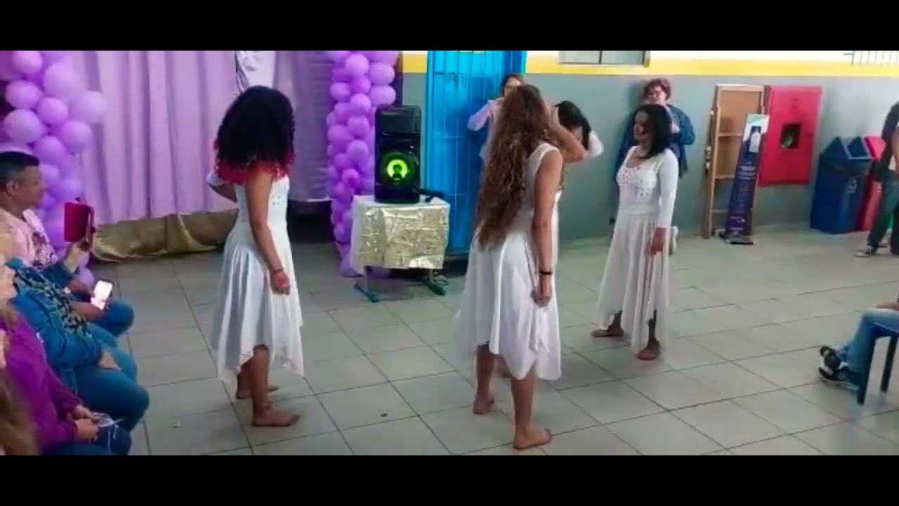 Agosto Lilás/ Violência contra as mulheres ( coreografia teatral)