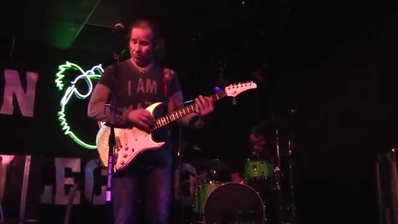 CDG Drivin' South: DanElectro's 10-02-15