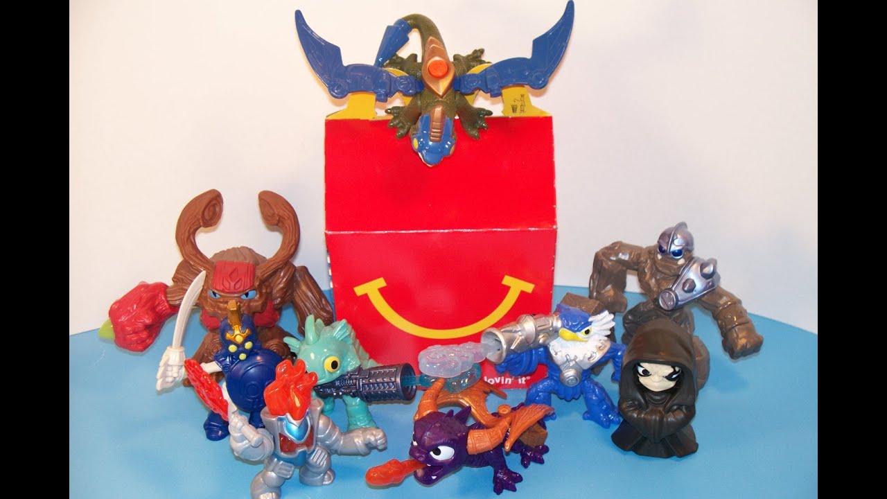 Видеообзор игрушек для Хэппи Мил от McDonald's Skylanders Giants (полный набор 1-9)