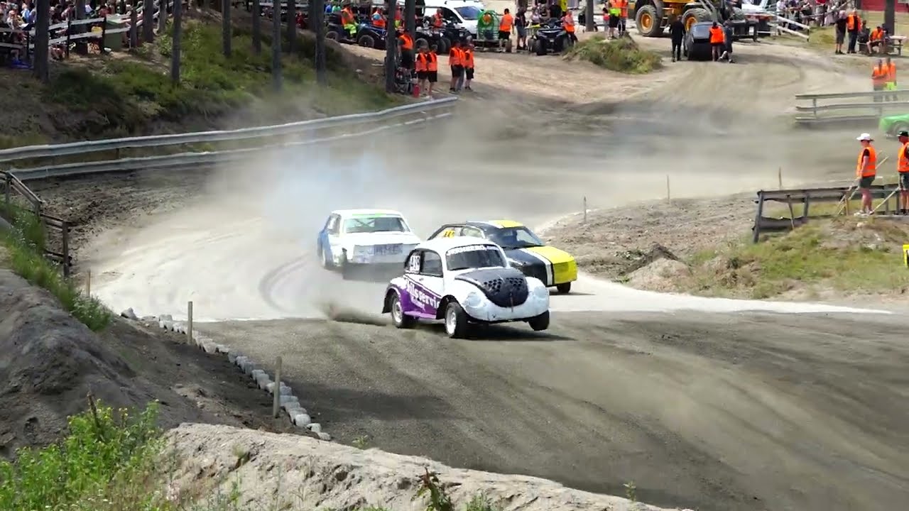 Torsdagstryck – Farten, Kampen & Kaoset i Gnagaredalen Omgång 2 ( Folkrace Vimmerby )