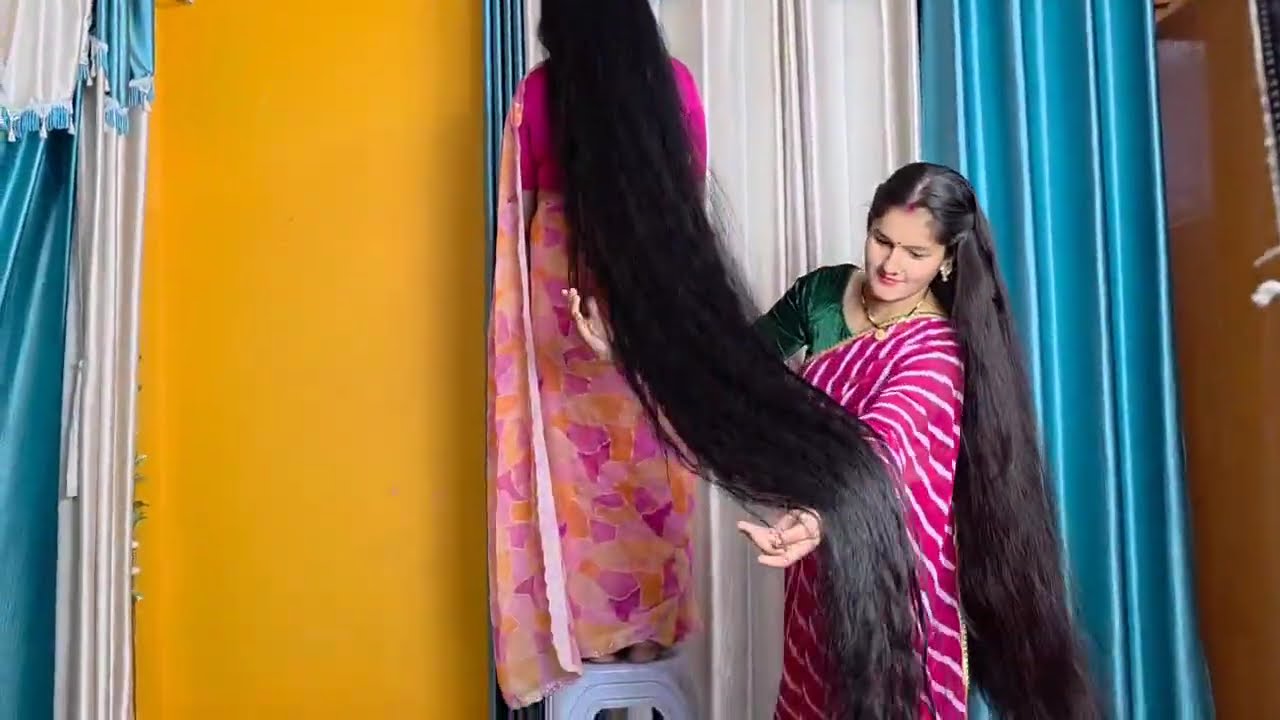 Beautiful floor touch long hair length  play by two ladies 🤩#hair @m.r.dhairgrowthvlogsuttrakhand 