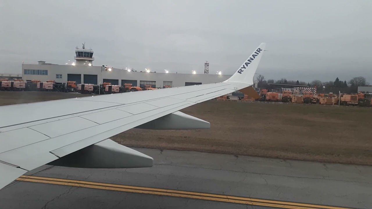TRIP REPORT | Ryanair Boeing 737 MAX | Bucharest (OTP)-Rome (CIA)
