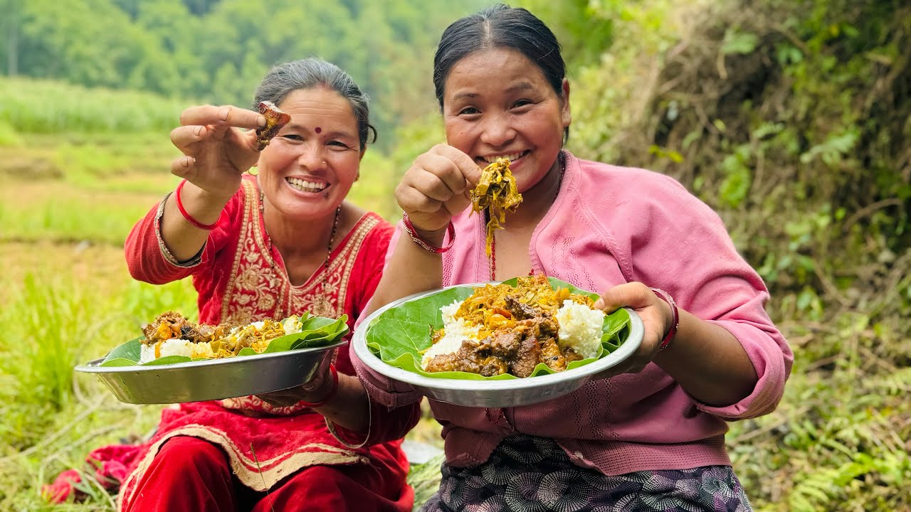 Katahar(jackfruit)ko tarkari ra bungurko masu🤤.aaj pirole sato layo#siruthapamagar#villagelife#vlog