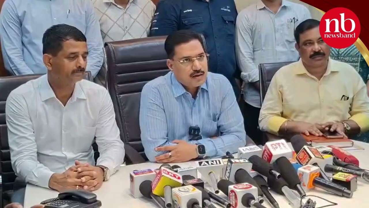 Thane Crime Branch busts gang stealing passengers&rsquo; valuables