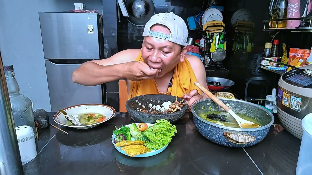 Sambal bakar, ikan asin, pindang patin mantap jiwa @Menganmajoh 