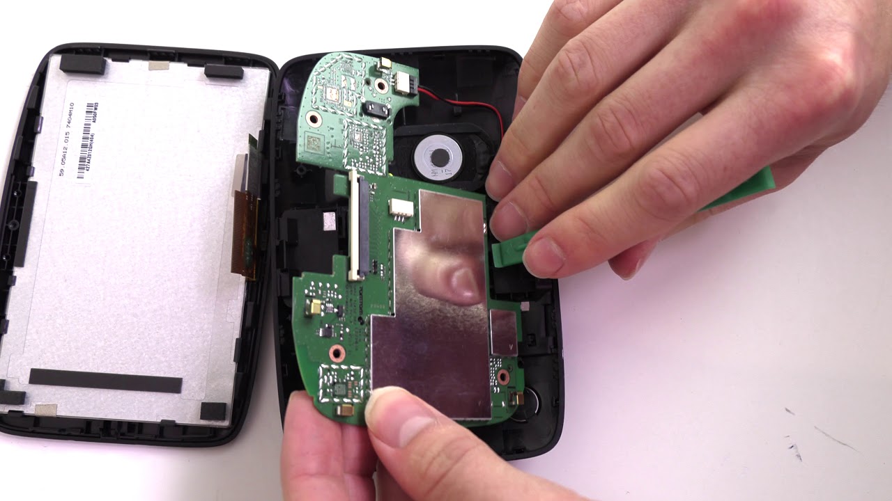 How to Replace Your TomTom Via 1625M Battery