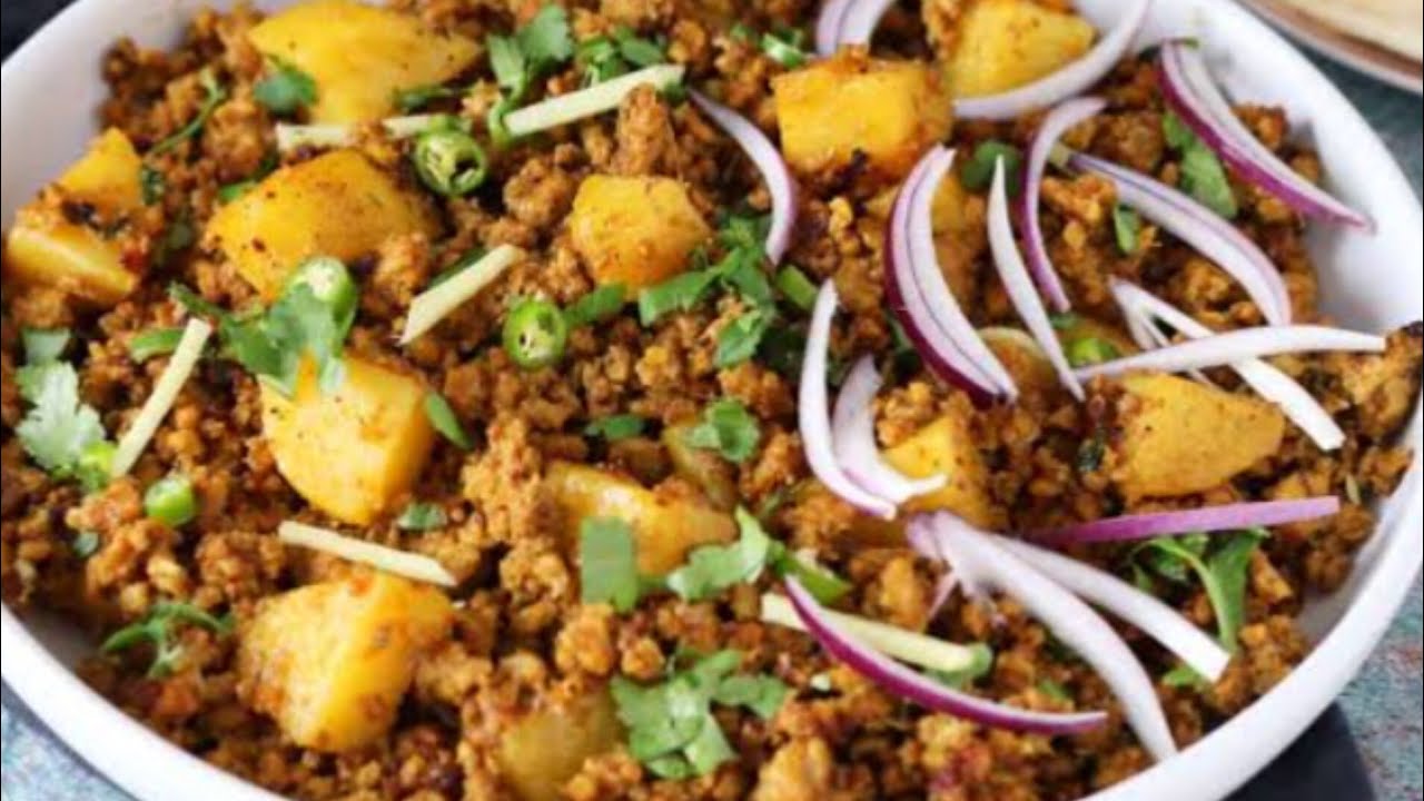 Aloo keema recipe l Aloo keema banae ka tarika by cooking with Hina wahab #cooking #food #ytviral