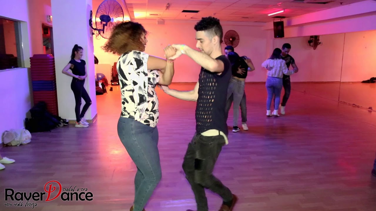 Lex Zandelis & Laura Fogliata dance Bachata