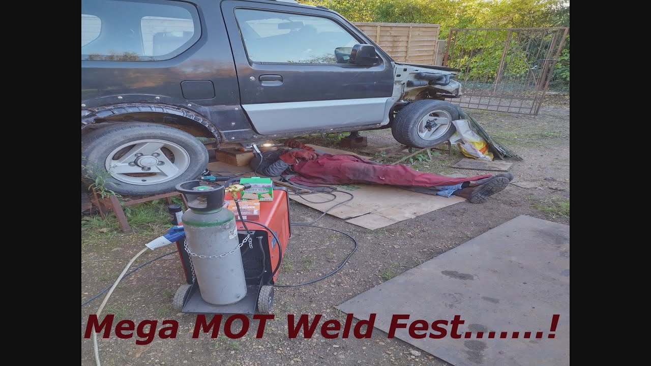 Suzuki Jimny Episode 1; How Much Rust Is Too Much Rust??