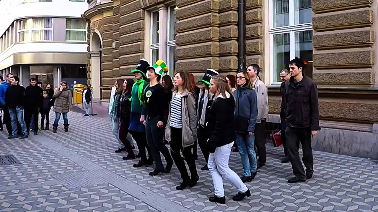 Irski ulicni ples - Irish dancing on the streets of Ljubljana