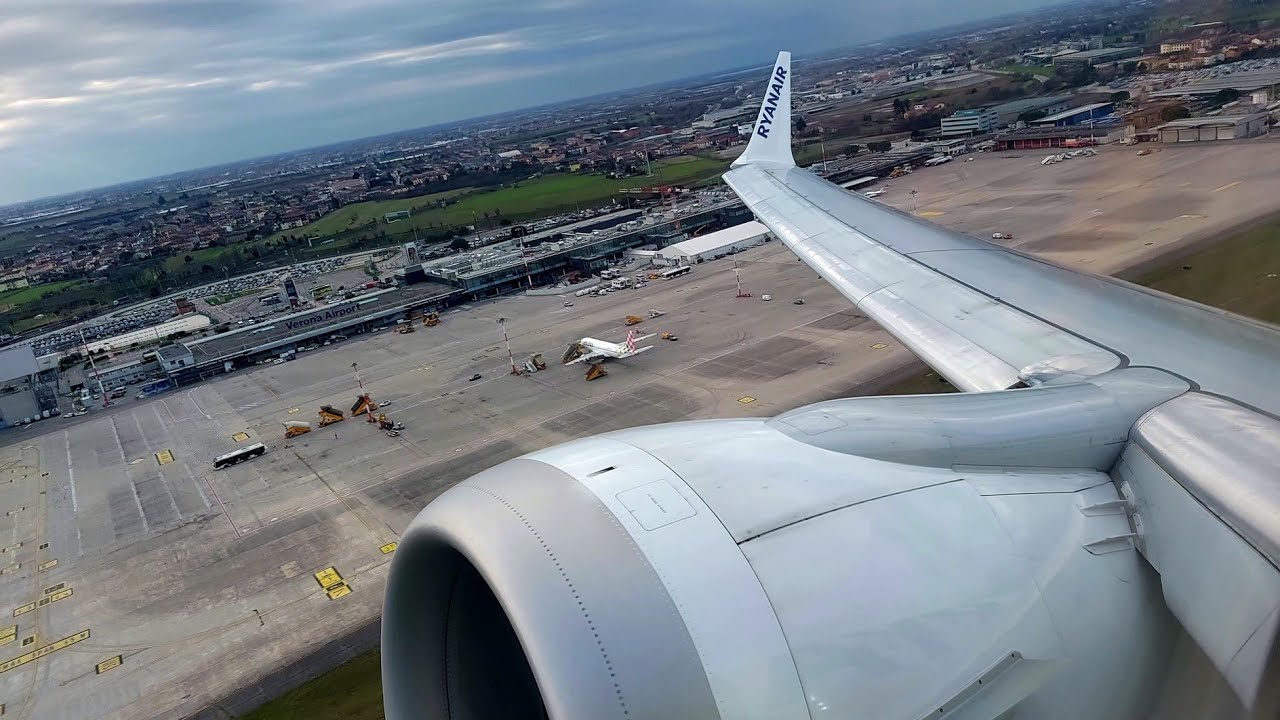 [4K] - Incredible Cloudy Take-Off from Verona Airport – Ryanair – Boeing 737 MAX 8-200 – EI-IJK