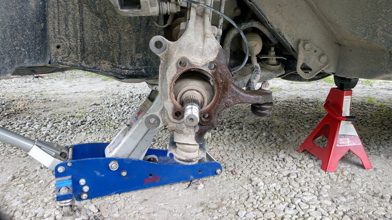 Replacing a 2010 Nissan Rogue Hub Assembly